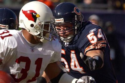 50_urlacher-cards.jpg